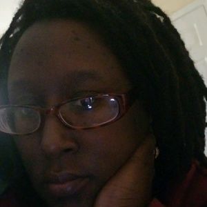 Meet your Posher, Lakisha